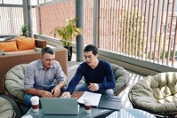 Entreprenuer showing project to investor 2021 08 27 23 33 14 utc
