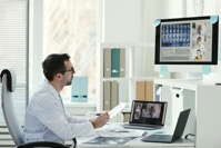 Healthcare worker has online conference BVEPR9R