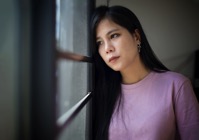 Sadness woman serious heartbreak contemplating stress emotional thoughts thoughtful divorce t20 ErQ4W1
